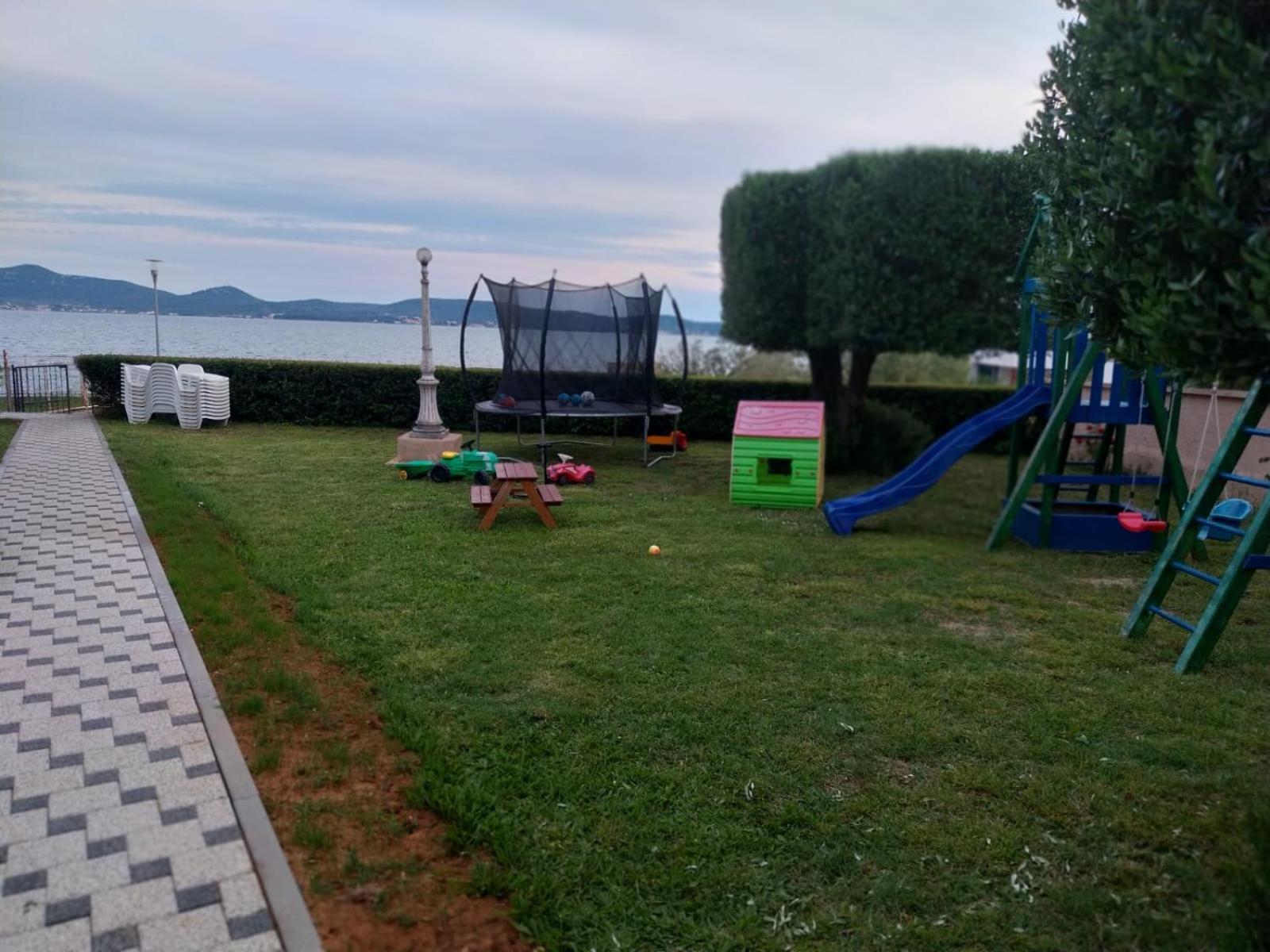 Apartments Becky On A Sandy Beach Without Crowd Sukošan Esterno foto
