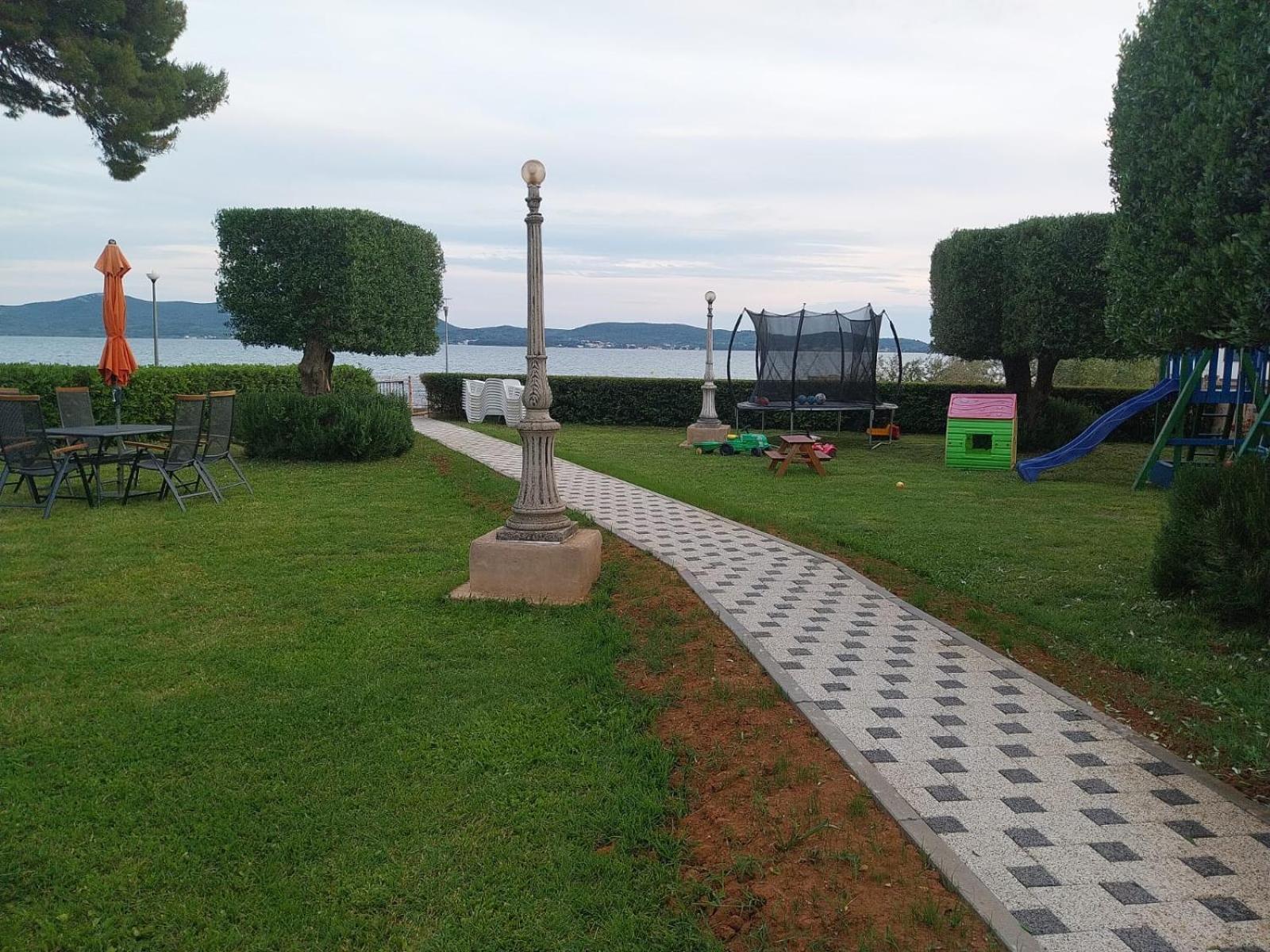 Apartments Becky On A Sandy Beach Without Crowd Sukošan Esterno foto