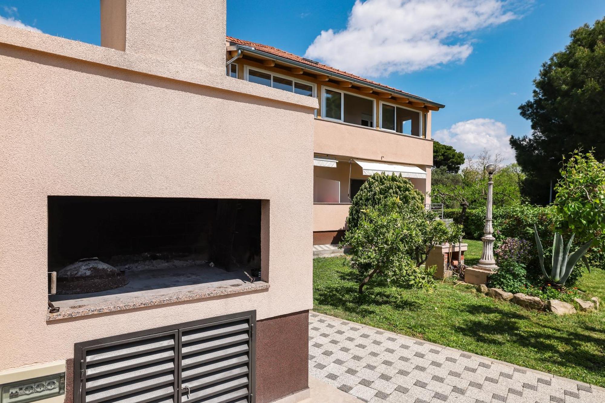 Apartments Becky On A Sandy Beach Without Crowd Sukošan Esterno foto