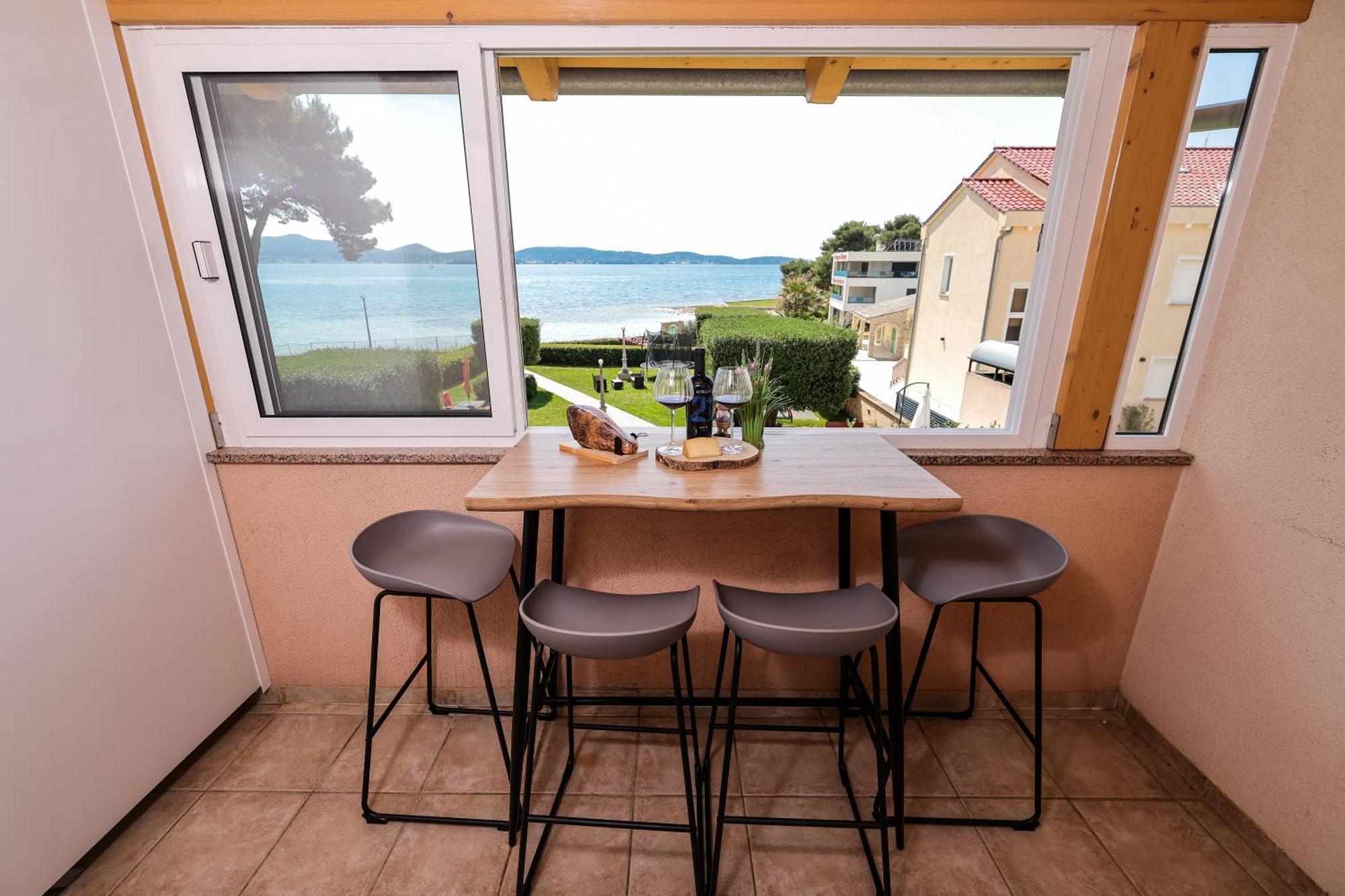 Apartments Becky On A Sandy Beach Without Crowd Sukošan Esterno foto