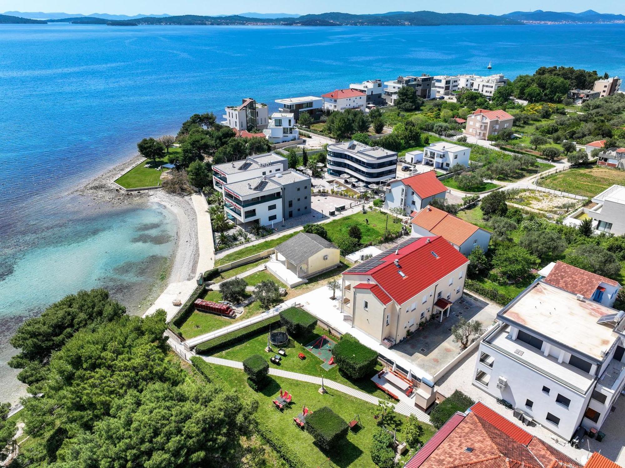 Apartments Becky On A Sandy Beach Without Crowd Sukošan Esterno foto