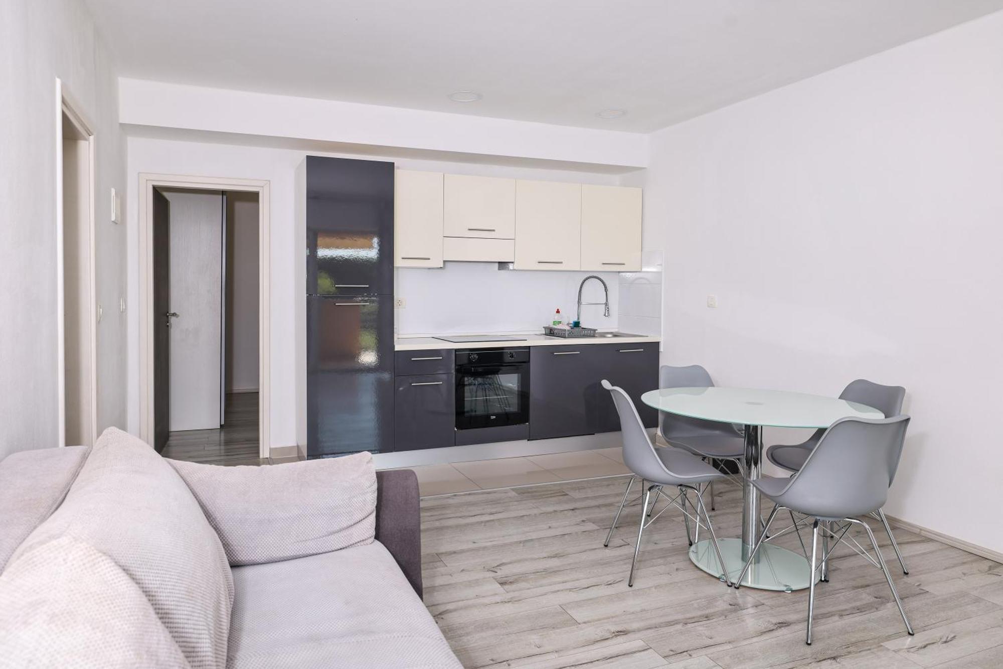 Apartments Becky On A Sandy Beach Without Crowd Sukošan Esterno foto